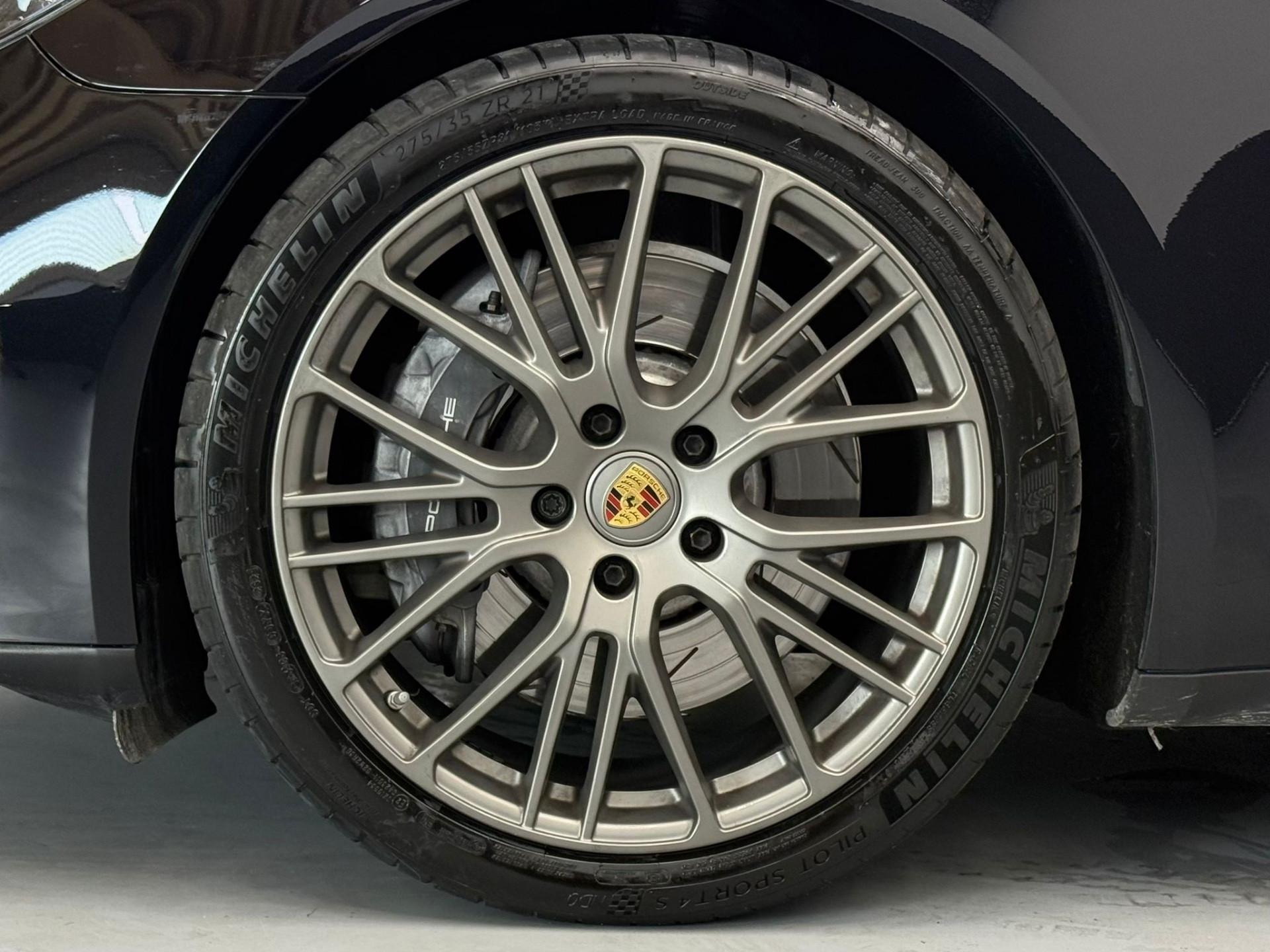 Porsche Panamera Panamera 2.9 4 E-Hybrid… usata a Cuneo - immagine 13