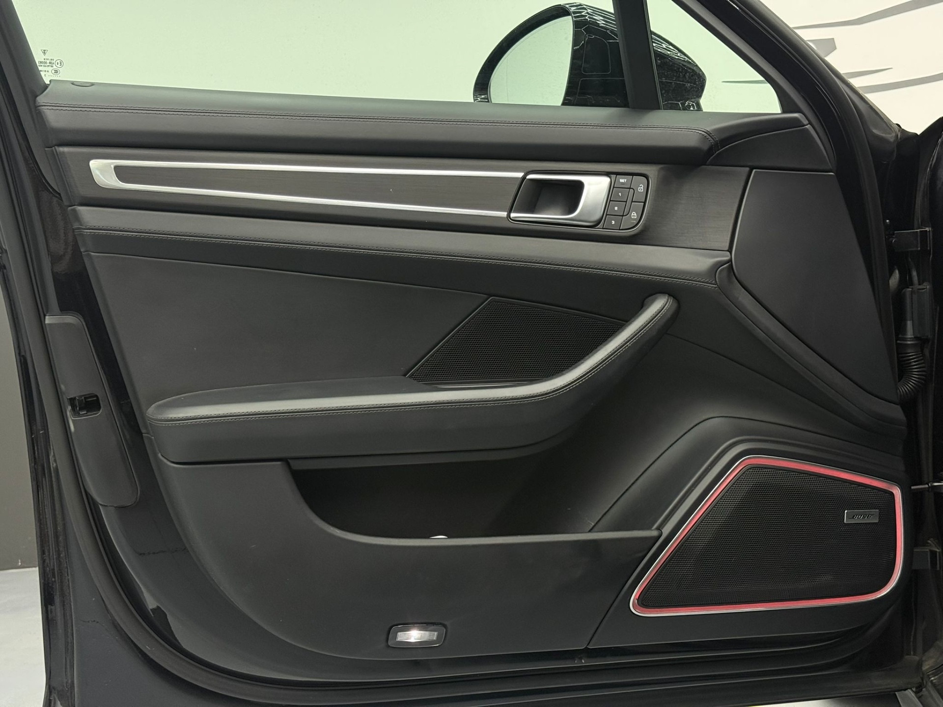 Porsche Panamera Panamera 2.9 4 E-Hybrid… usata a Cuneo - immagine 14