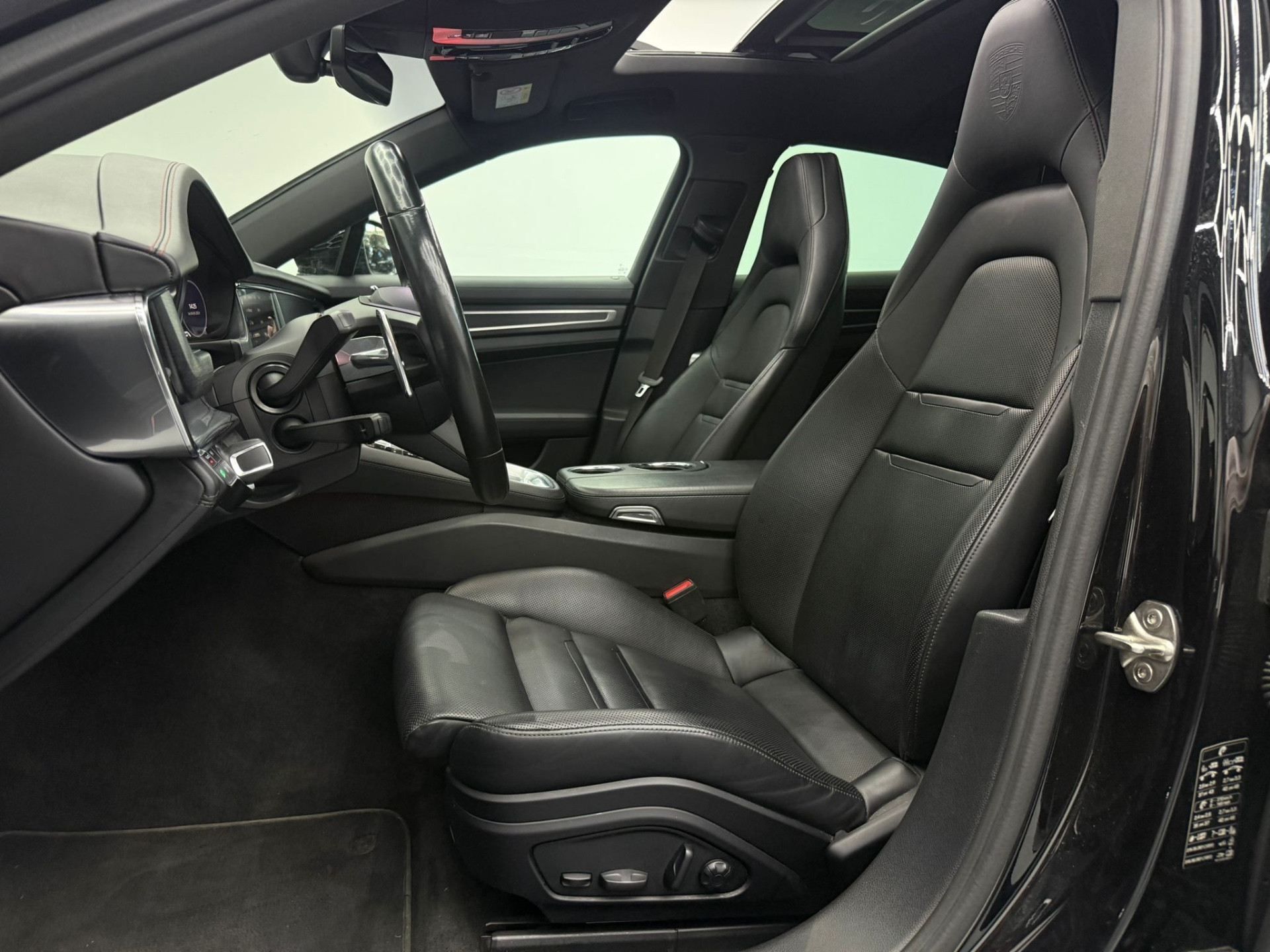 Porsche Panamera Panamera 2.9 4 E-Hybrid… usata a Cuneo - immagine 18