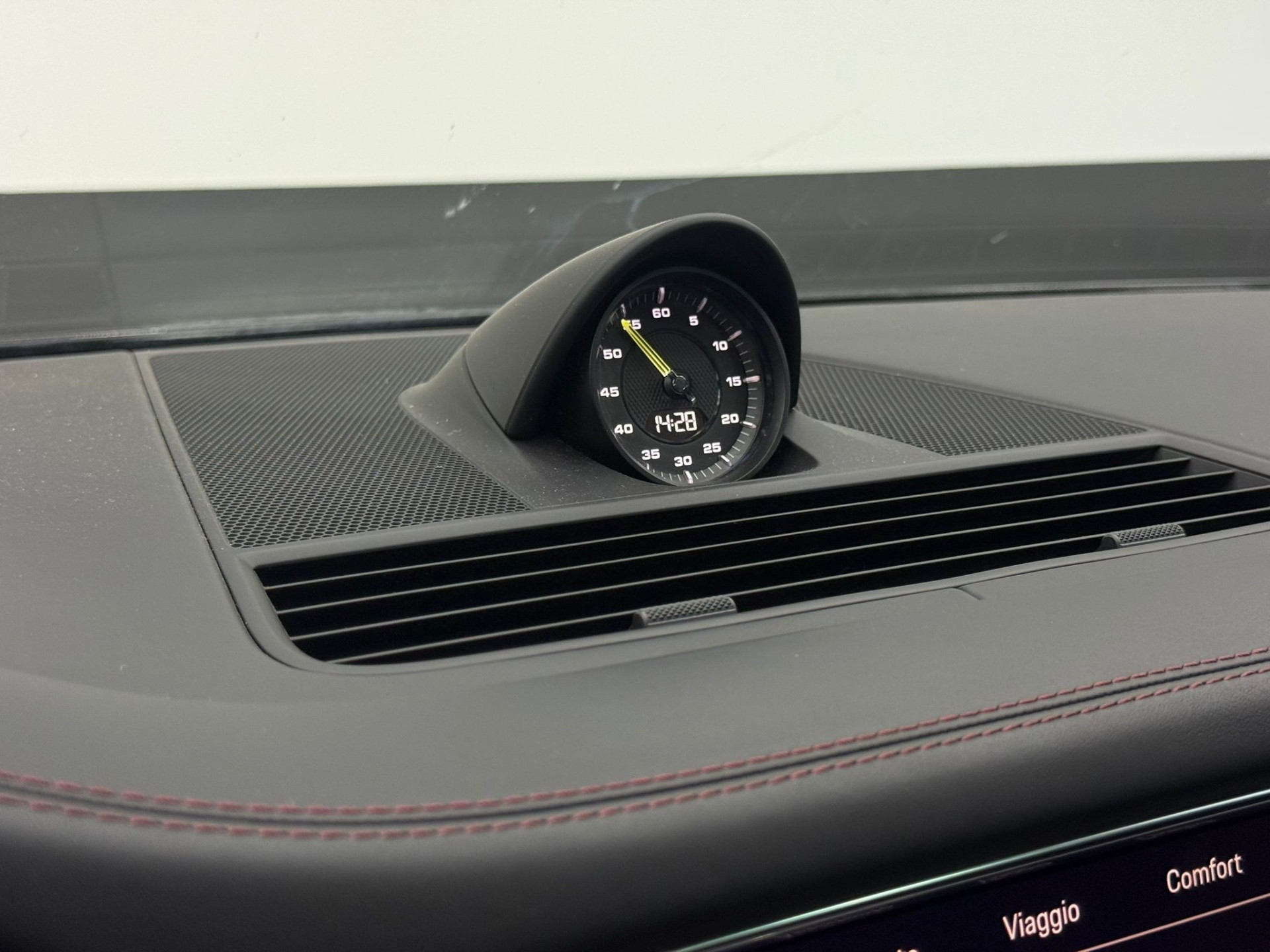 Porsche Panamera Panamera 2.9 4 E-Hybrid… usata a Cuneo - immagine 28