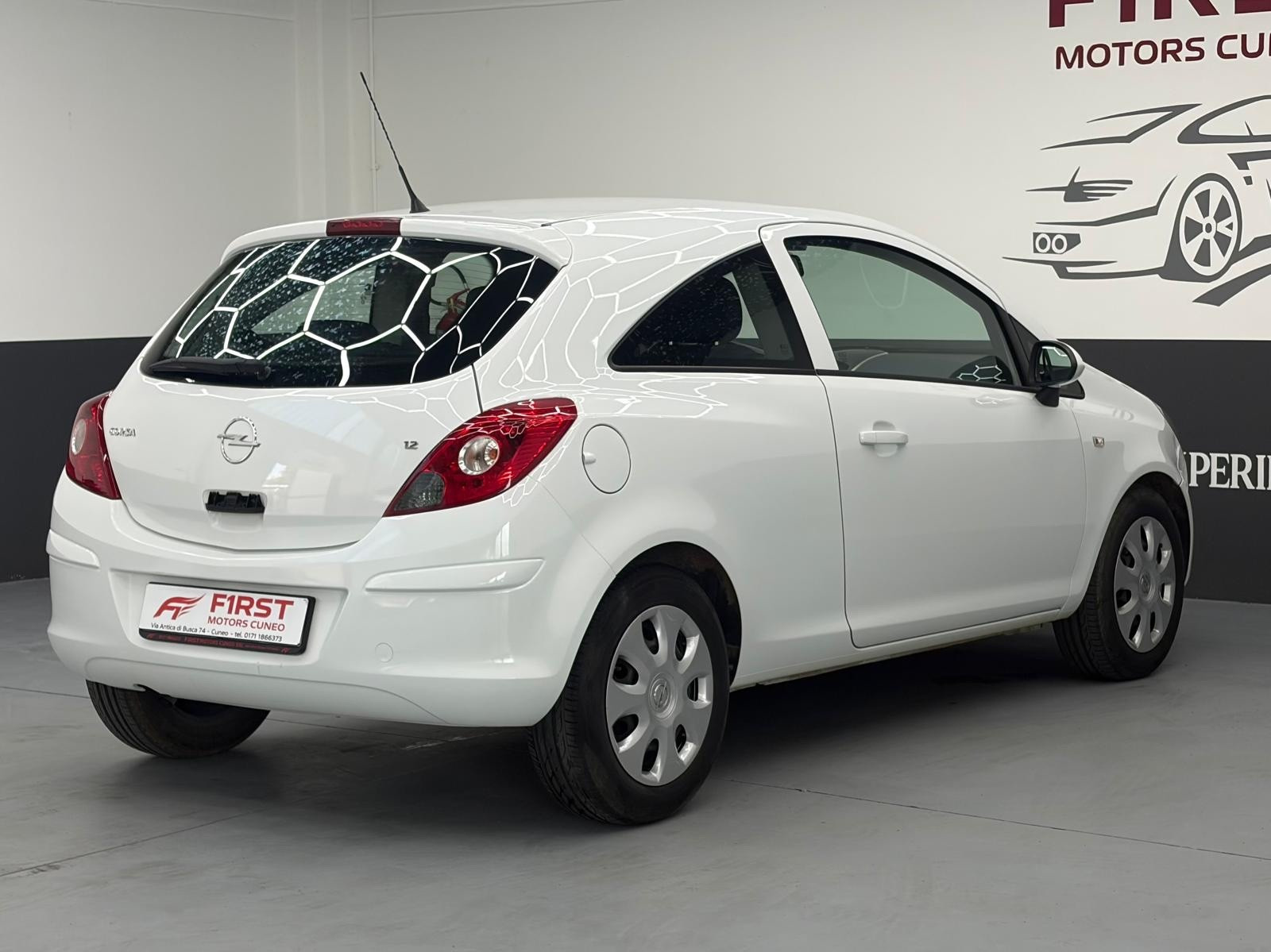Opel Corsa Corsa 1.2 3 porte Sport usata a Cuneo - immagine 5