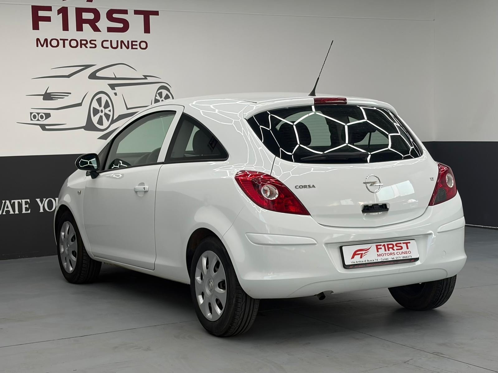 Opel Corsa Corsa 1.2 3 porte Sport usata a Cuneo - immagine 7