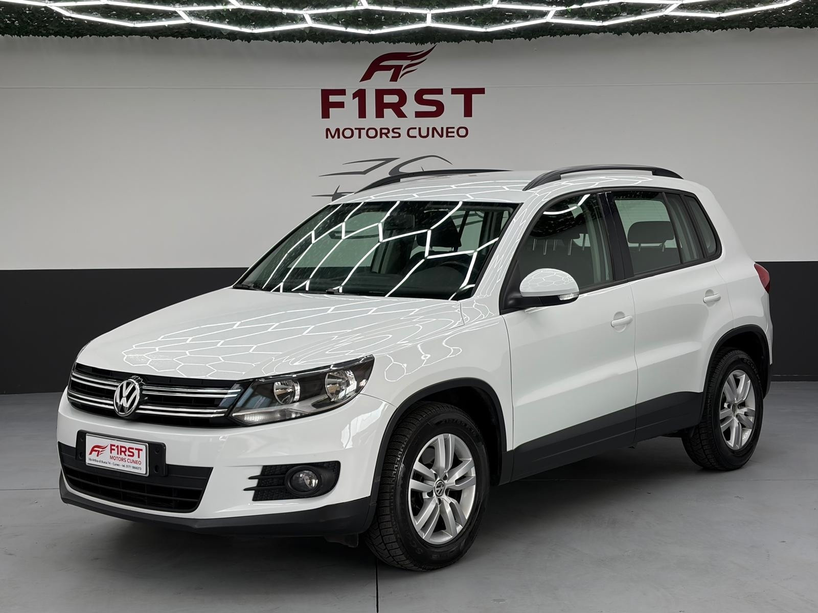 Volkswagen Tiguan Tiguan 2.0 TDI 110CV Bu… usata a Cuneo - immagine 1