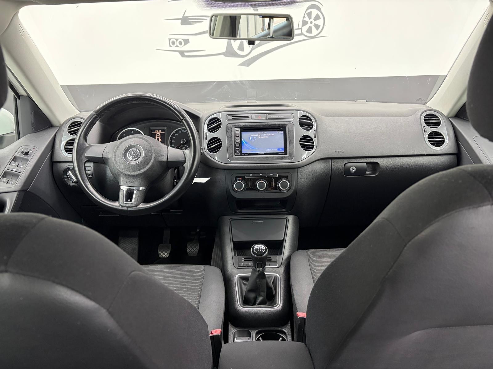 Volkswagen Tiguan Tiguan 2.0 TDI 110CV Bu… usata a Cuneo - immagine 25