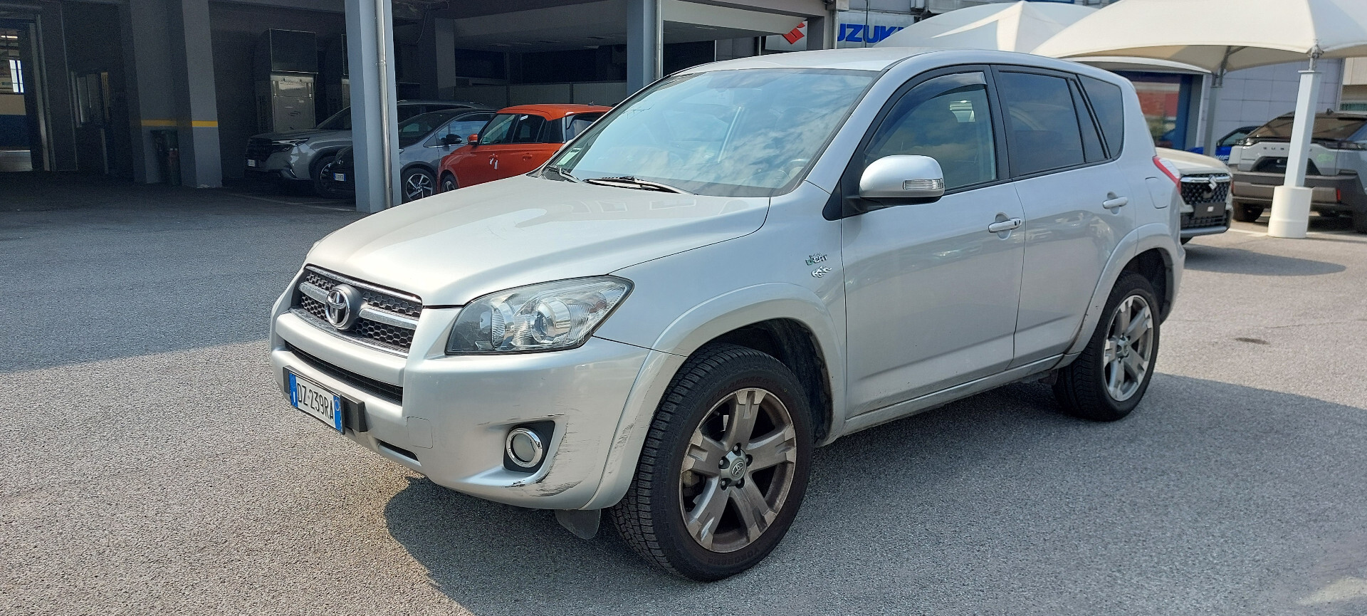 Toyota - RAV 4