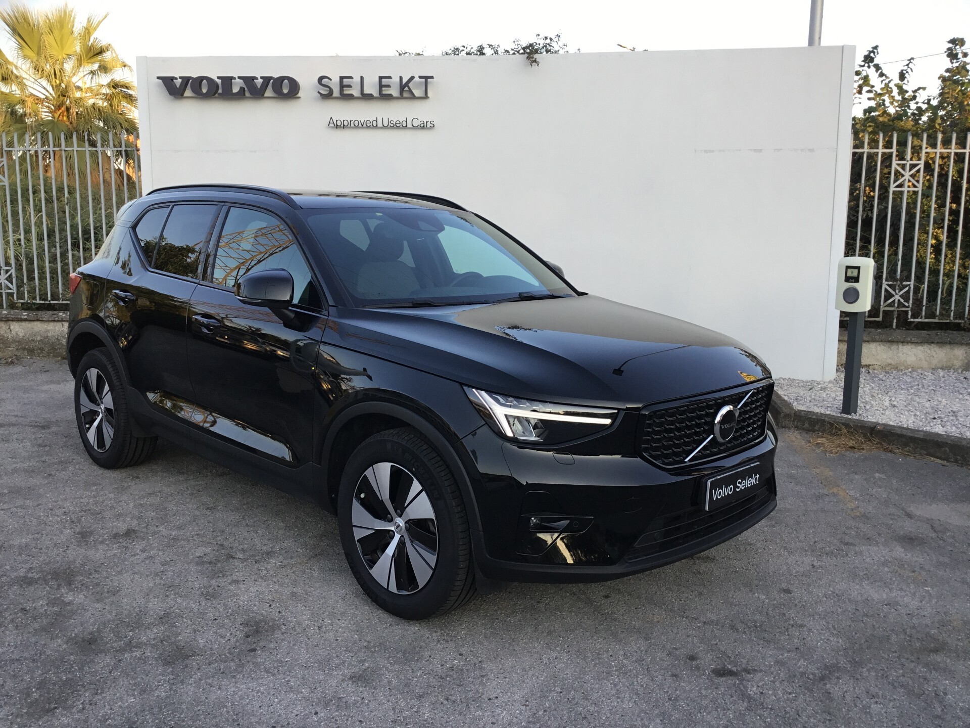 Volvo XC40 T4 Recharge Plug-in Hybrid Aut.Plus Dark AUTOCARRO