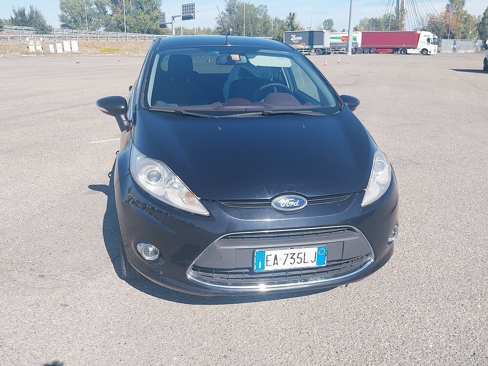 Ford Fiesta 1.4 5 porte Bz.- GPL Titanium del 2011 a Parma (PR) — foto 3 di 11