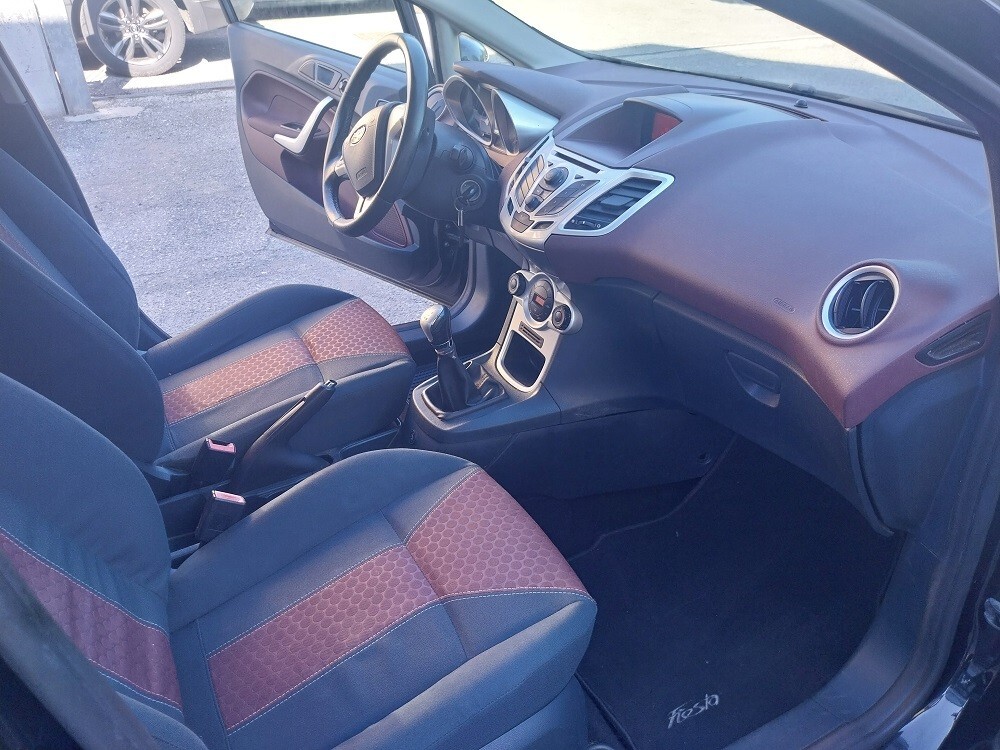 Ford Fiesta 1.4 5 porte Bz.- GPL Titanium del 2011 a Parma (PR) — foto 8 di 11