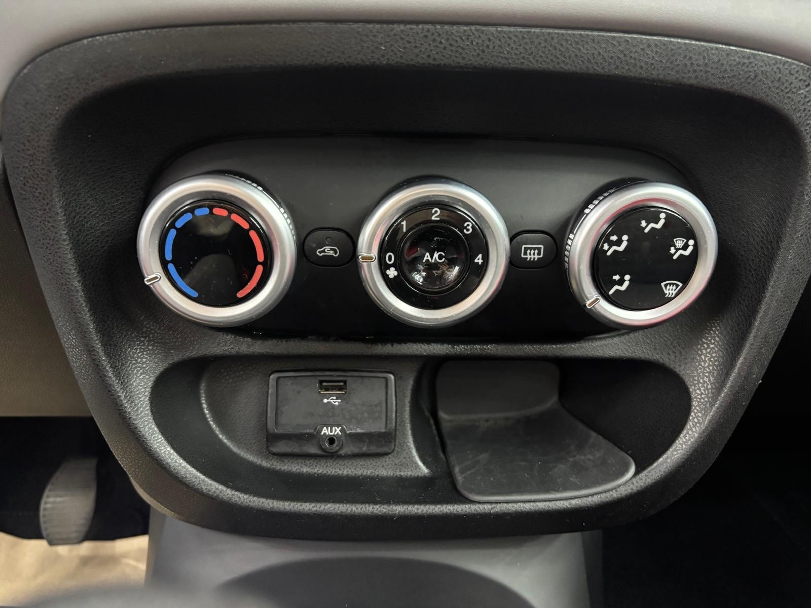 Fiat 500L 500L 1.3 Multijet 85 CV Lounge usata a Cuneo - immagine 16