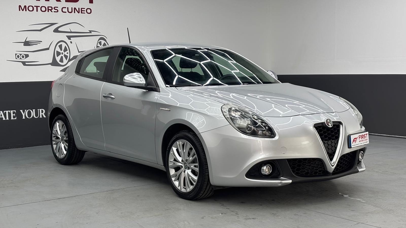 Alfa Romeo Giulietta Giulietta 1.6 JTDm T… usata a Cuneo - immagine 2