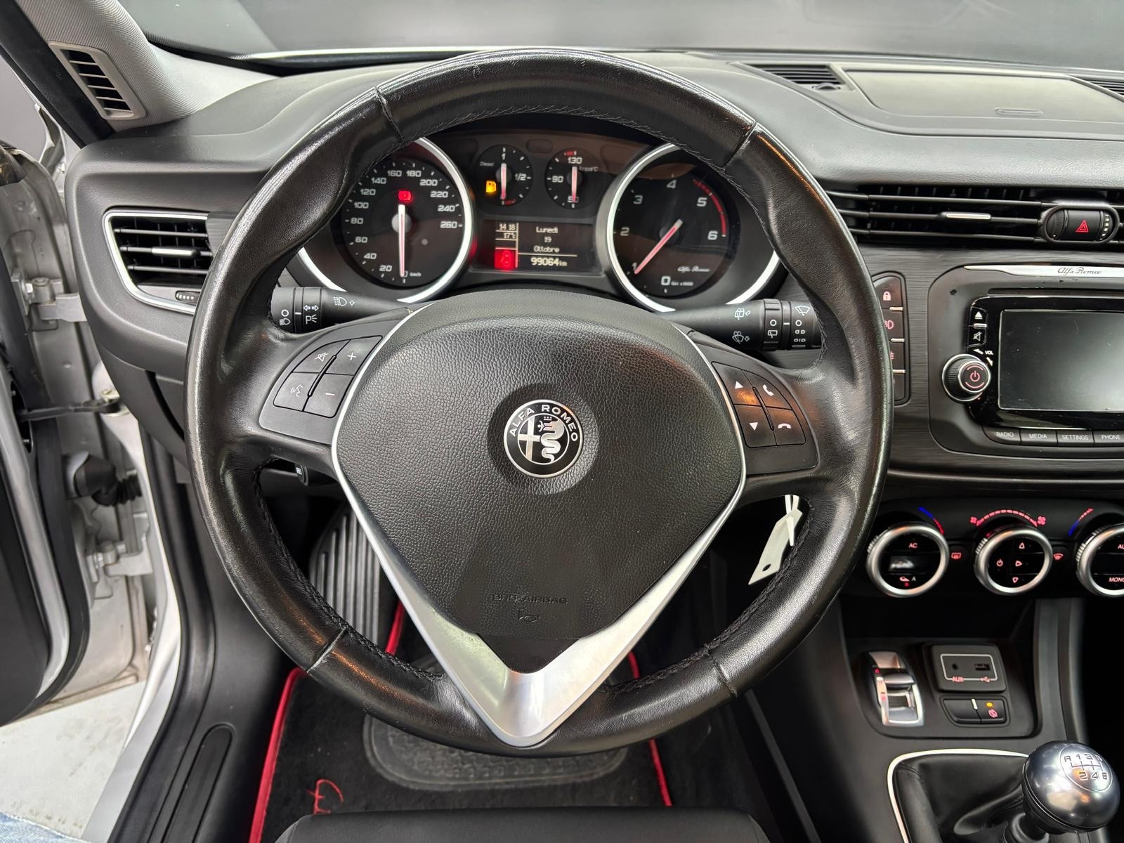 Alfa Romeo Giulietta Giulietta 1.6 JTDm T… usata a Cuneo - immagine 13
