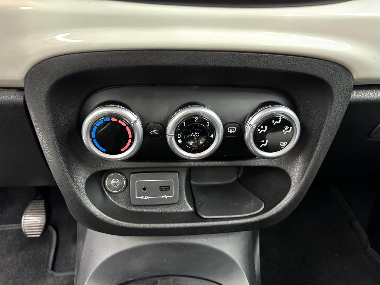 Fiat 500L 500L 1.4 95 CV LOUNGE usata a Cuneo - immagine 17