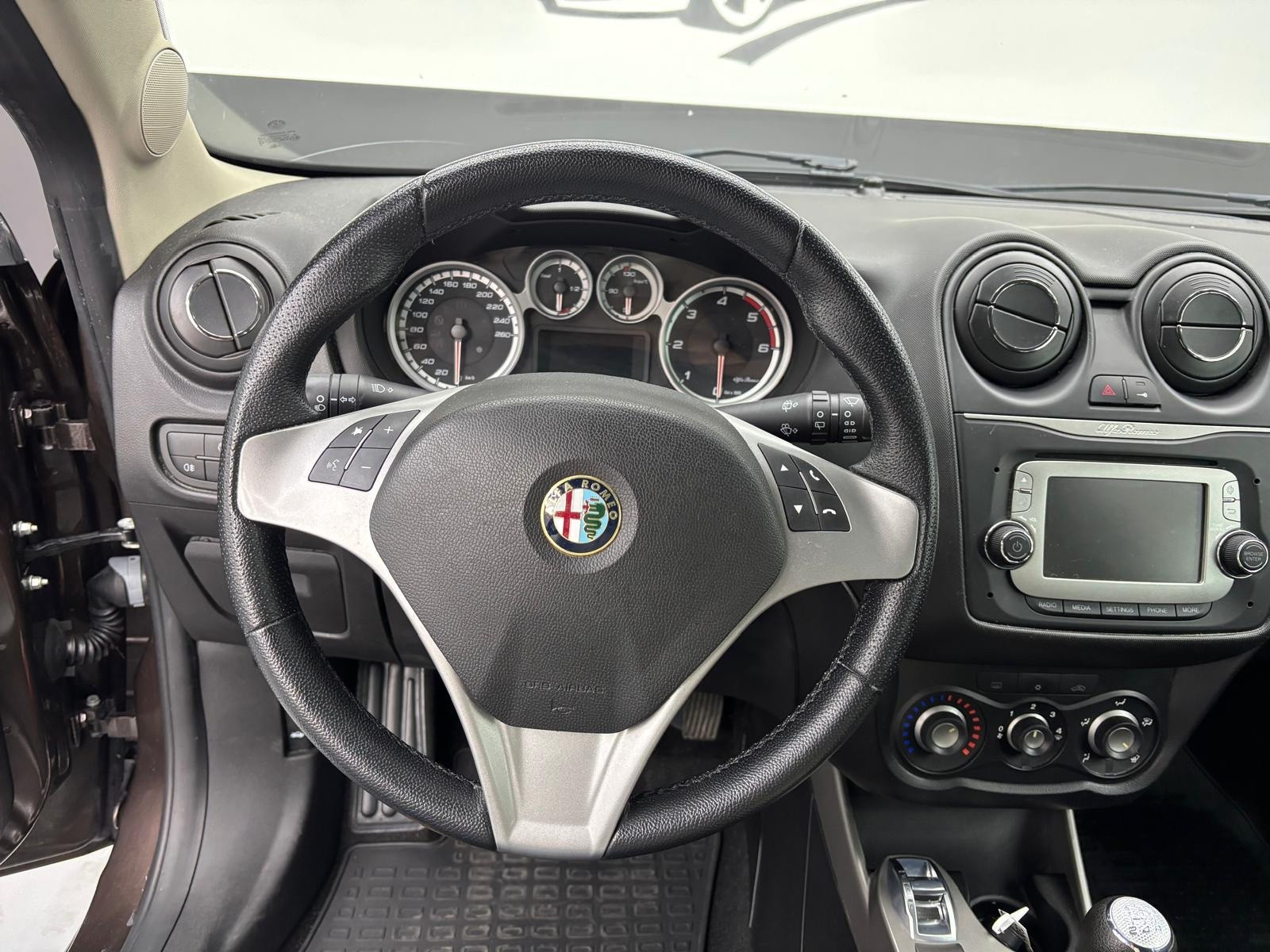 Alfa Romeo MiTo MiTo 1.3 JTDm 85 CV S&S D… usata a Cuneo - immagine 13