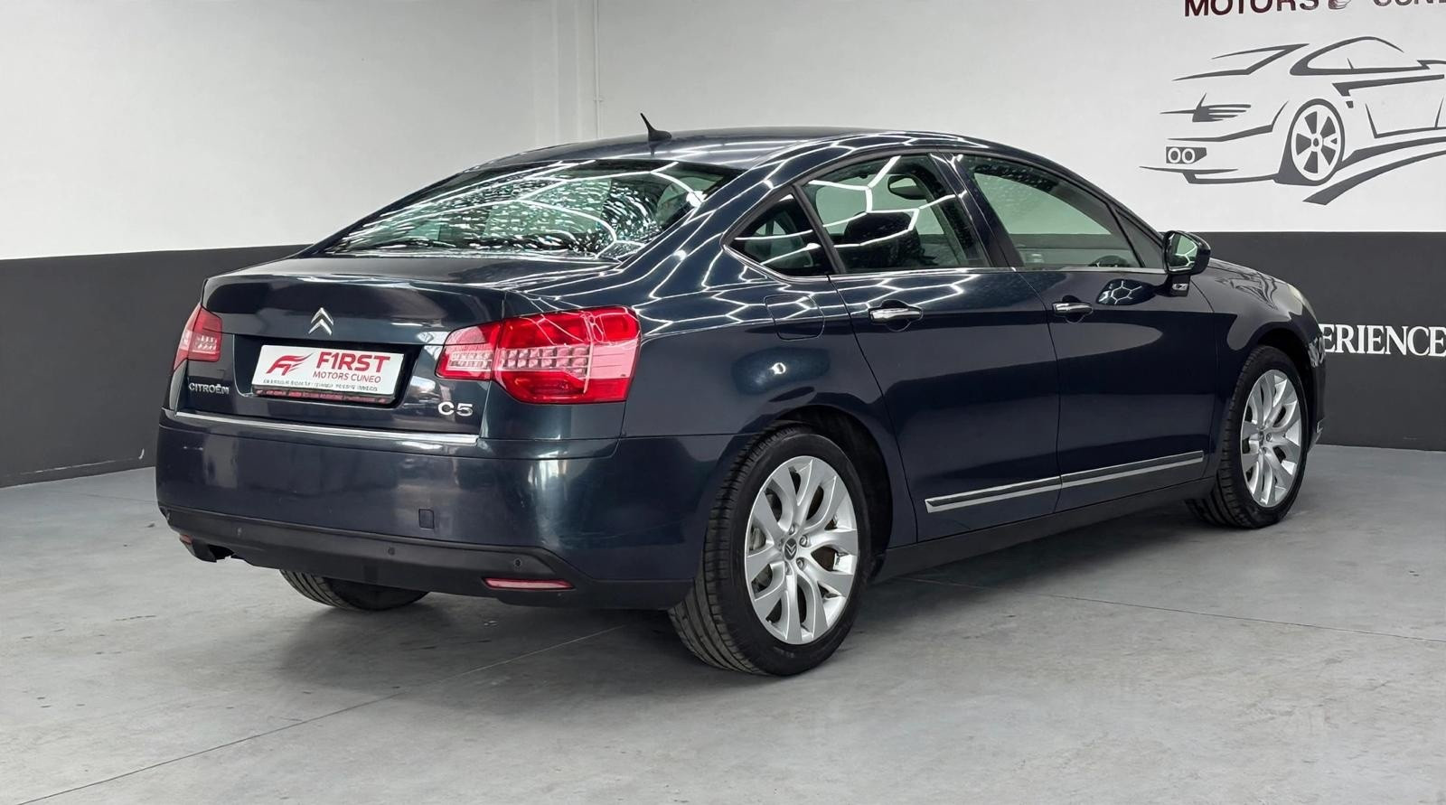Citroen C5 C5 2.0 HDi 140 Executive usata a Cuneo - immagine 5