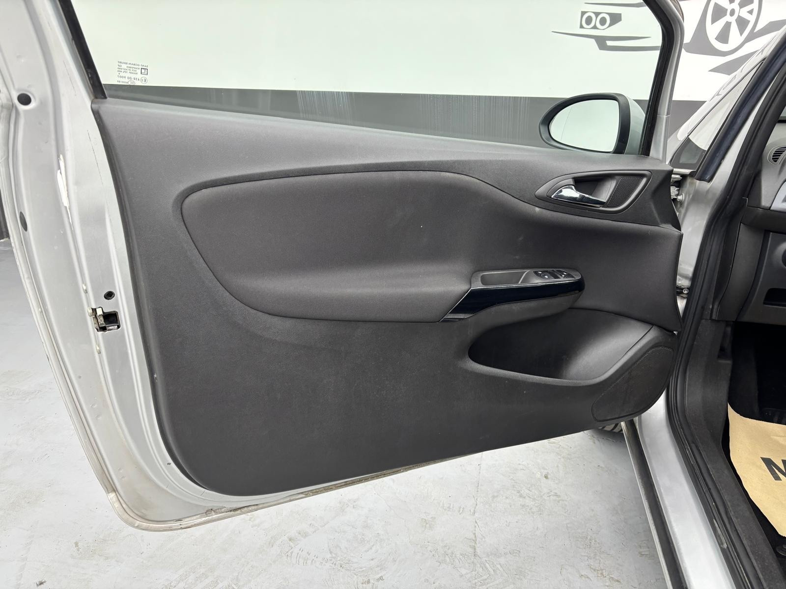 Opel Corsa CORSA 1.4 90CV GPL TECH COUPE… usata a Cuneo - immagine 9