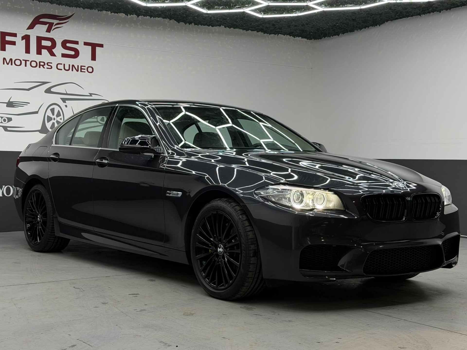 Bmw 535 535i xDrive Msport usata a Cuneo - immagine 2