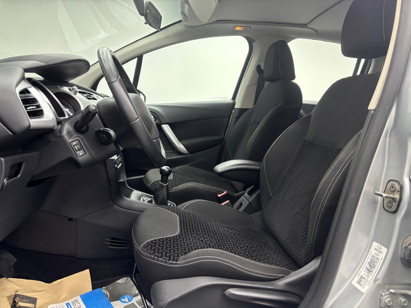 Citroen C3 C3 1.1 Eco Energy G Exclusive usata a Cuneo - immagine 10